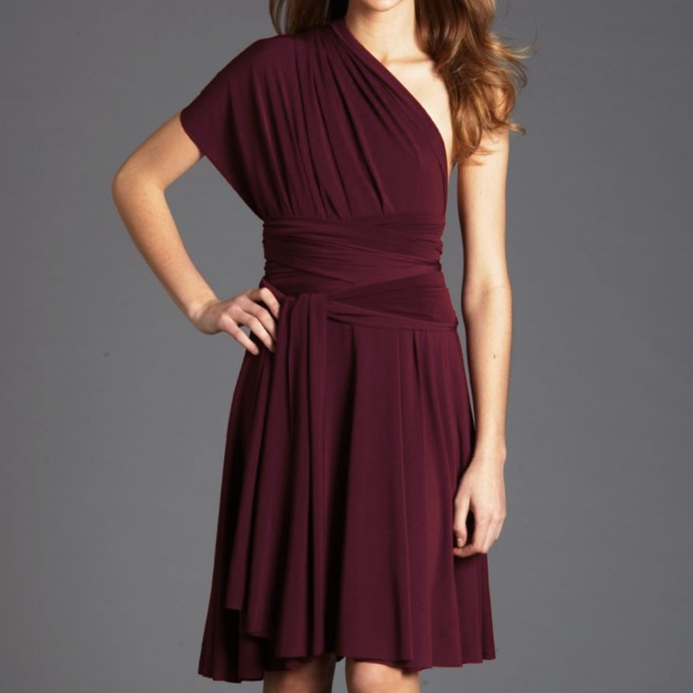 Von Vonni Transformer Short Infinity Dress